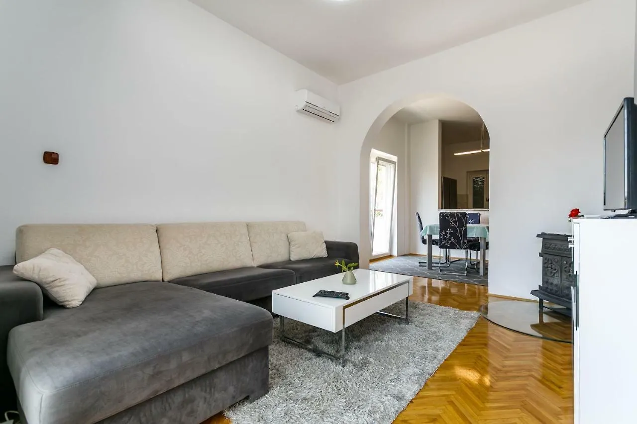 Apartments Mate Balote 54 Krk Island